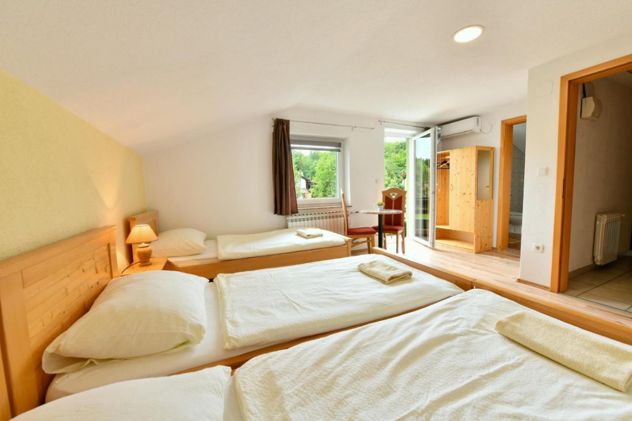 House Krizmanic Hotel กราโบวาซ ภายนอก รูปภาพ